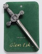 Kiltpin, met een distel, Glen Esk